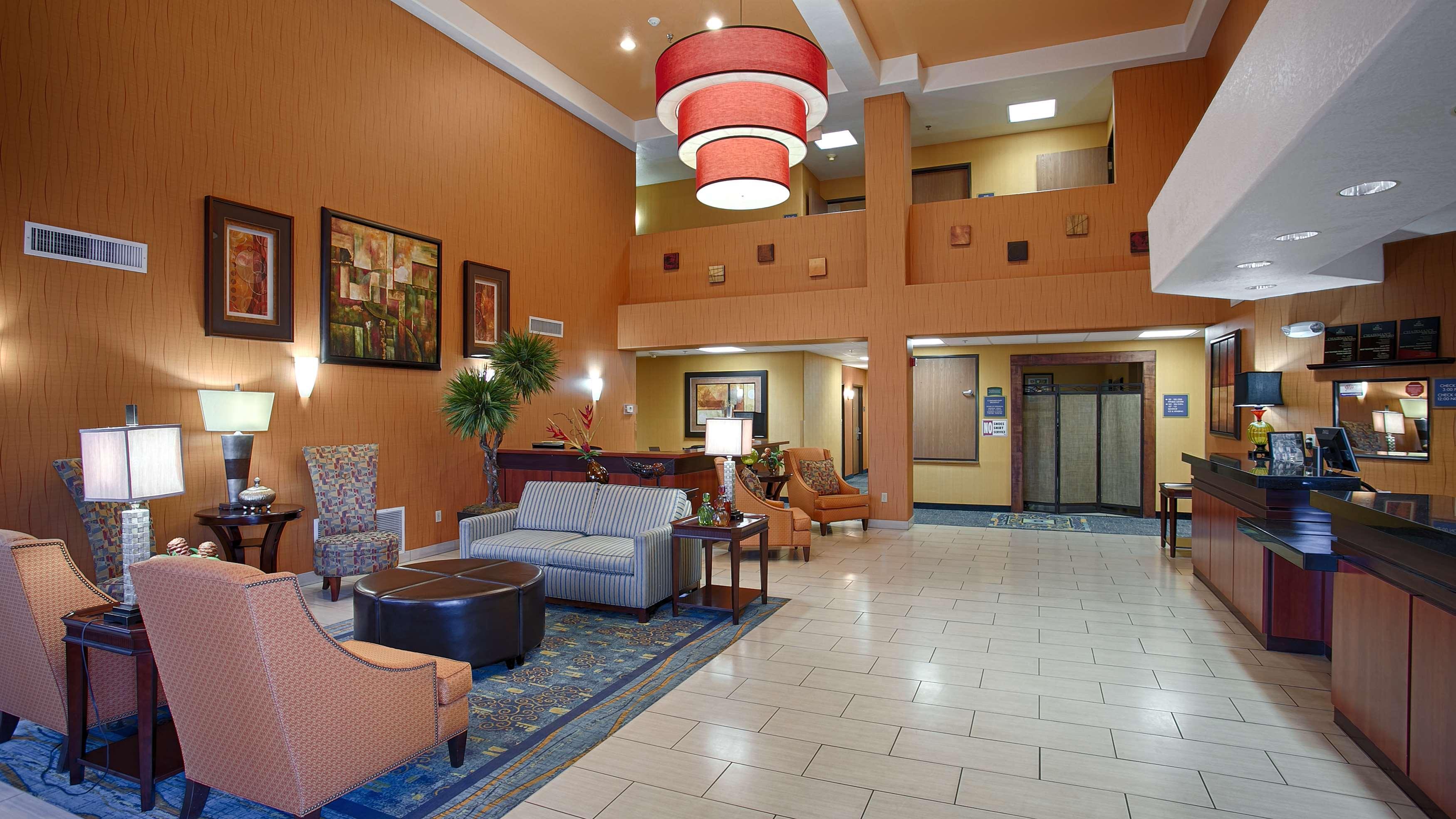 Best Western Plus Fresno Inn Экстерьер фото