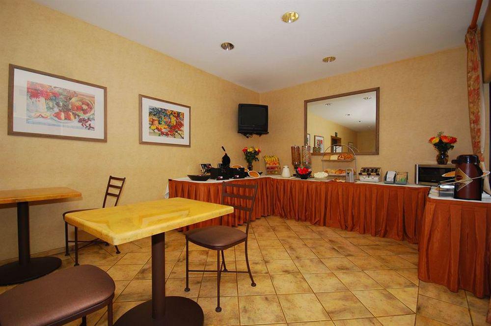 Best Western Plus Fresno Inn Экстерьер фото
