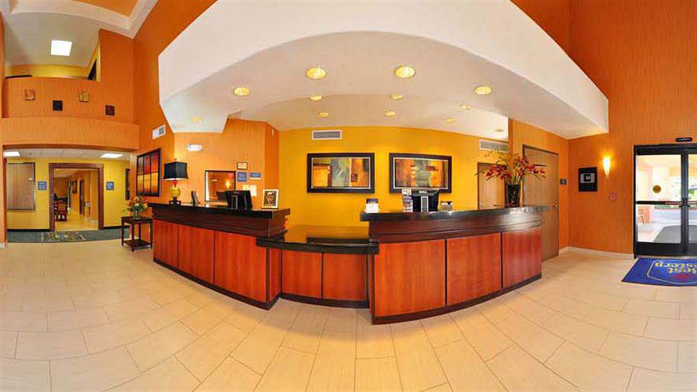 Best Western Plus Fresno Inn Экстерьер фото